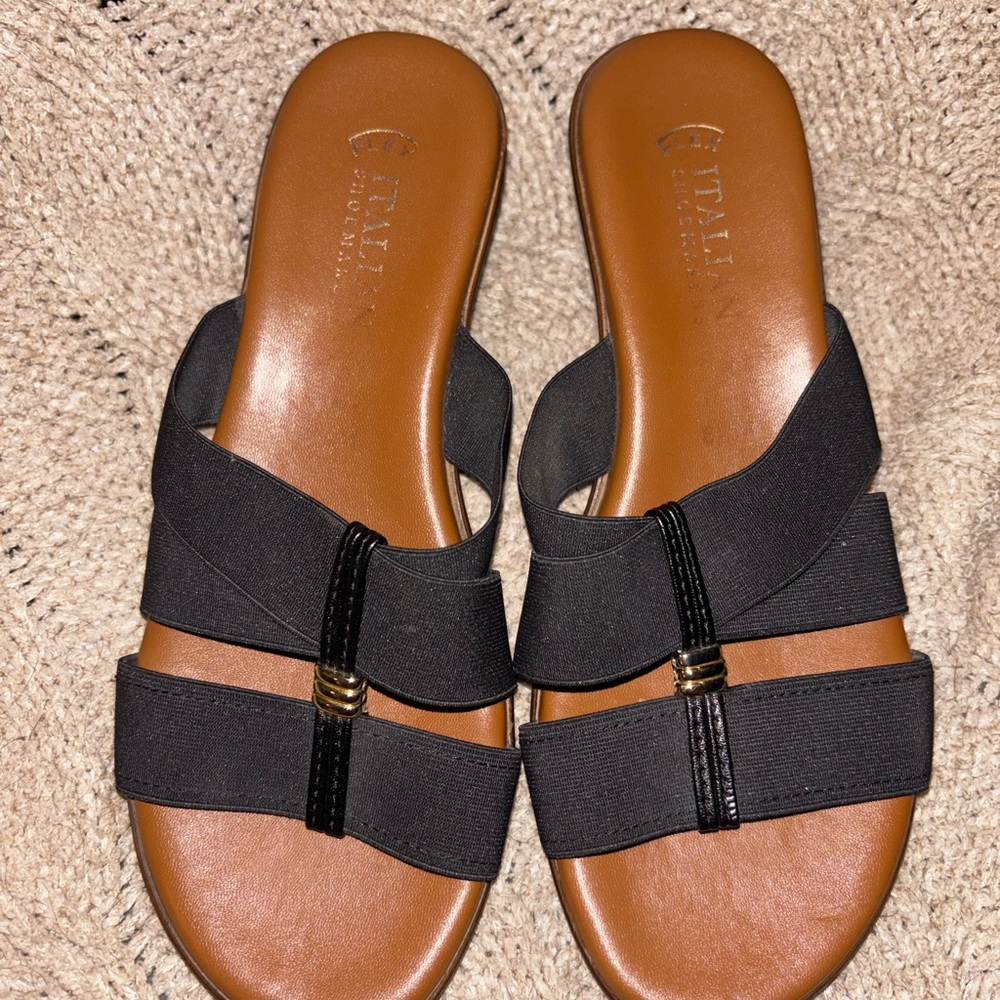 Italian Shoemakers Black Slide Sandals with Stretch Straps Size 7.5